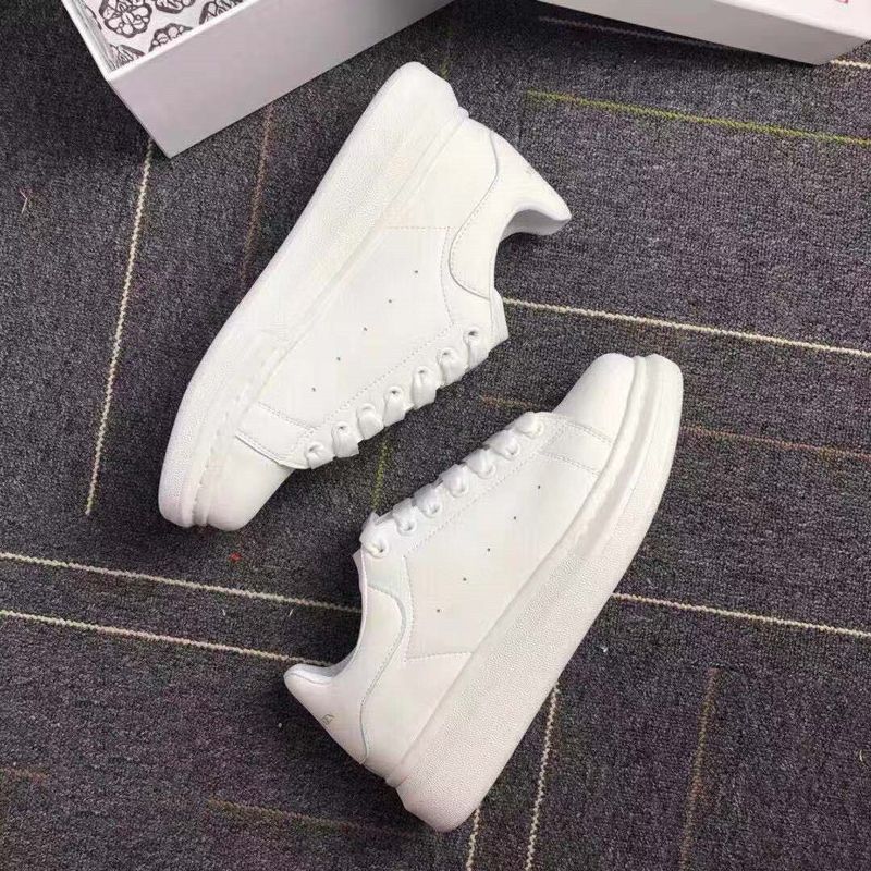 2023 designer modeller män kvinnor Skor mode läder reflekterande plattform Sport herr chaussures 36-44_voghion.com