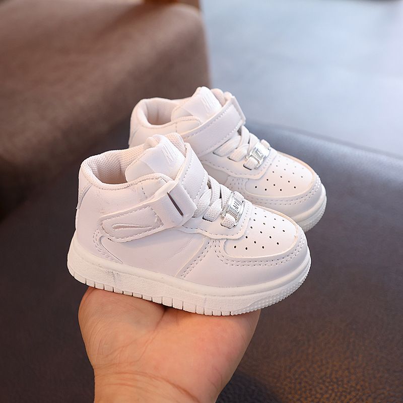 2024 Autumn New Board for Girls and Boys Soft Sole Small White Breathable Mid Top Velcro Casual Sports Shoes Trend_voghion.com