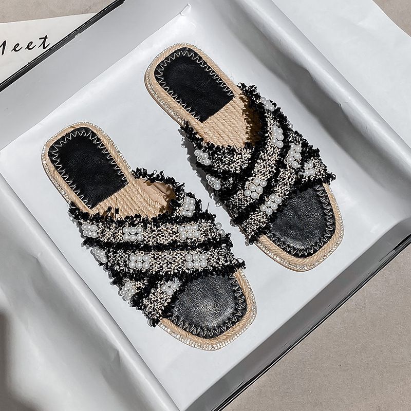 Überkreuzte Hausschuhe für die Sommer-Oberbekleidung, modischer kleiner Duftwind, gestrickte Hausschuhe aus rotem Gras im Internet, Instagram-Trend_voghion.com