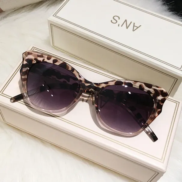 New Arrivals Cat Eye Vintage Women Brand Designer Fashion Gradient Sunglasses Female Retro Mirror Outdoor Shadow oculos de sol_voghion.com