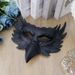 Venda imperdível Máscara de meia face de águia de PU para Halloween, maquiagem realista, bola de maquiagem, decoração de desempenho, adereços de carnaval_voghion.com