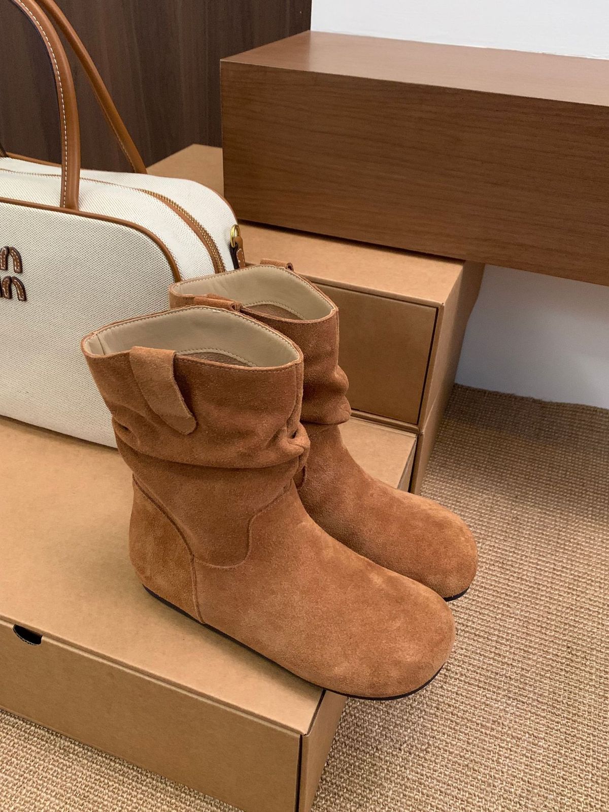 Versione in pelle di mucca ~ Aumento dell'altezza interna Retro per donna 2025 Autunno Inverno Western Martin Punta rotonda Tubo corto_voghion.com