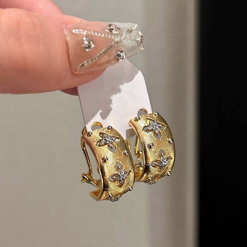 Alta qualidade, Luxo leve, Luxo simples, Brincos simples, Brincos, Brincos de metal escovado oco da indústria pesada, Alta qualidade, Presente retrô_voghion.com