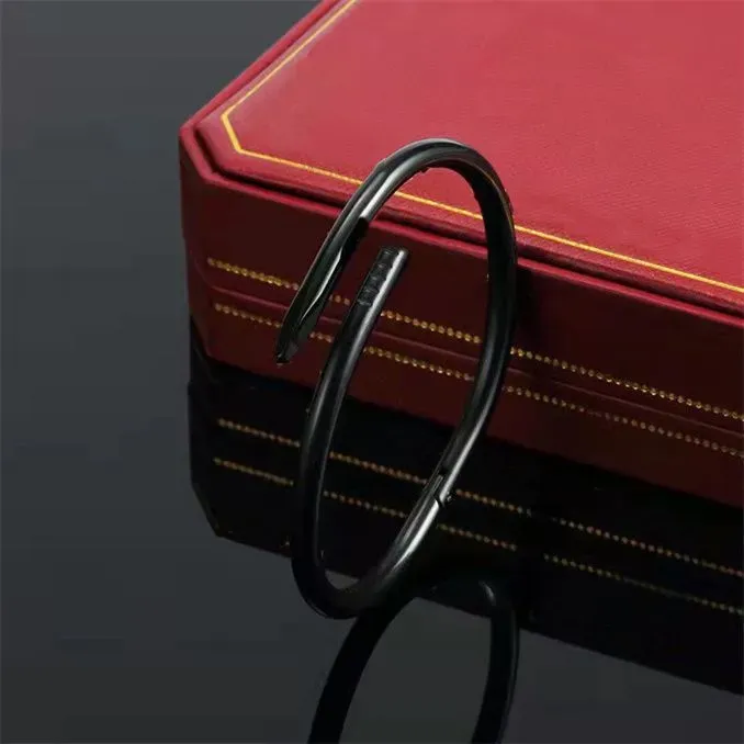 Nagelarmband Designer-Armbänder Schmuck für Frauen Mode Armreif Stahllegierung Vergoldetes Handwerk Verblasst Nicht Allergisch_voghion.com