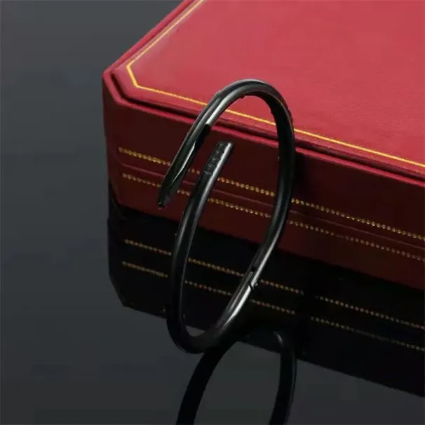 Nagelarmband Designer-Armbänder Schmuck für Frauen Mode Armreif Stahllegierung Vergoldetes Handwerk Verblasst Nicht Allergisch_voghion.com