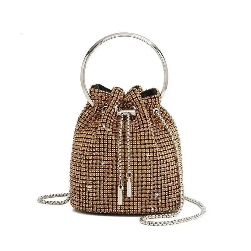 Designer 2025 New Bucket Women's Crossbody Shoulder Fringed Design Collapsible Chain Handbag Hot Selling Item Bag_voghion.com