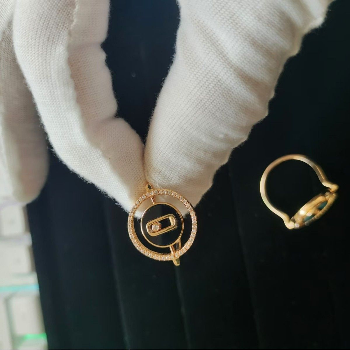 Hochwertiger, modischer, weißer Beimu-Ring von Meisika, weiblicher Persönlichkeitstrend, rosévergoldeter Zeigefinger_voghion.com