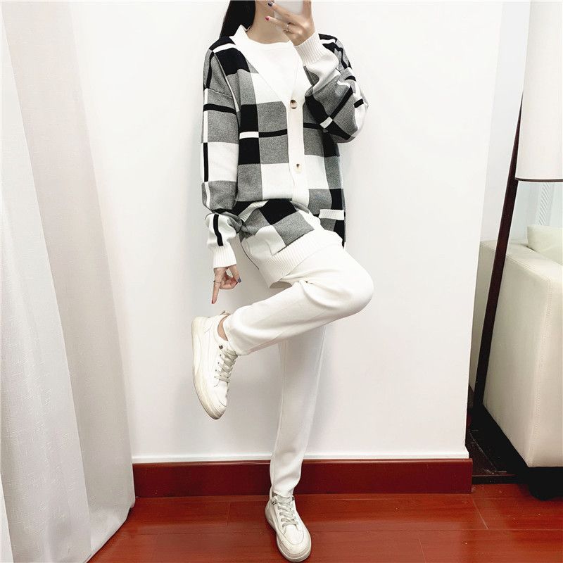K Women's Fashion Knitted Cardigan Coat Casual Three-piece Suit;_voghion.com
