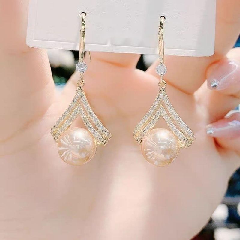 Japanese and Korean New Small, Exquisite, Fashionable High end, Light Luxury, Pearl Style, Full Diamond Earrings,_voghion.com