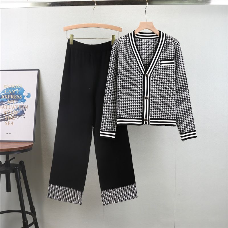 Abbigliamento da donna, cardigan con scollo a V lavorato a maglia jacquard pied de poule, pantaloni a gamba larga, completo due pezzi, completo anti-età_voghion.com