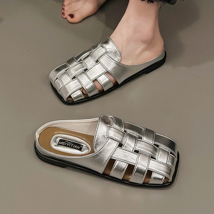 Französische Baotou-Hälfte für Damen-Sommeroberbekleidung 2025 im neuen Stil mit Rock, flachen silbernen Einzelschuhen, einem Schritt kalt_voghion.com