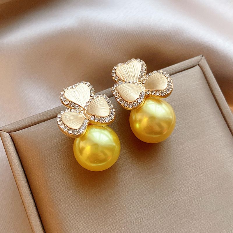 Orecchini con aghi d'argento, orecchini con perle artificiali rotonde in zircone, orecchini retrò, orecchini dal design unico._voghion.com