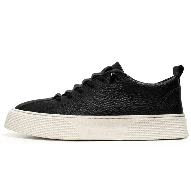 Uomo Classiche Sneakers Bianche Casual Morbide in Pelle con Lacci Moda Uomo Scarpe da Passeggio all'Aperto Scarpe da Ginnastica Maschili_voghion.com