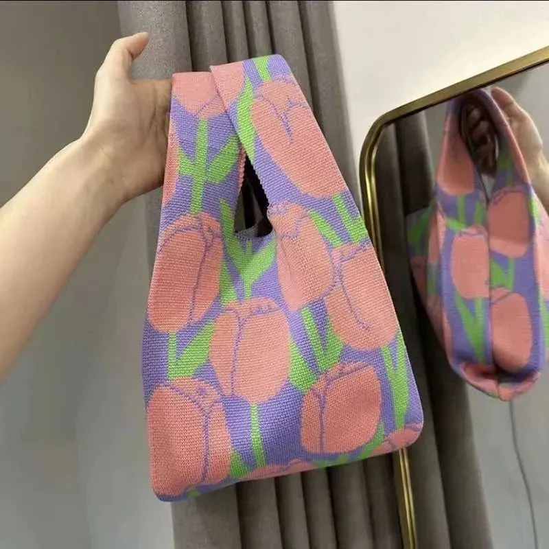 1 stk Fi strikket håndled tekst casual ral print Fem genanvendelig indkøbspose vævet håndtaske Y241106_voghion.com