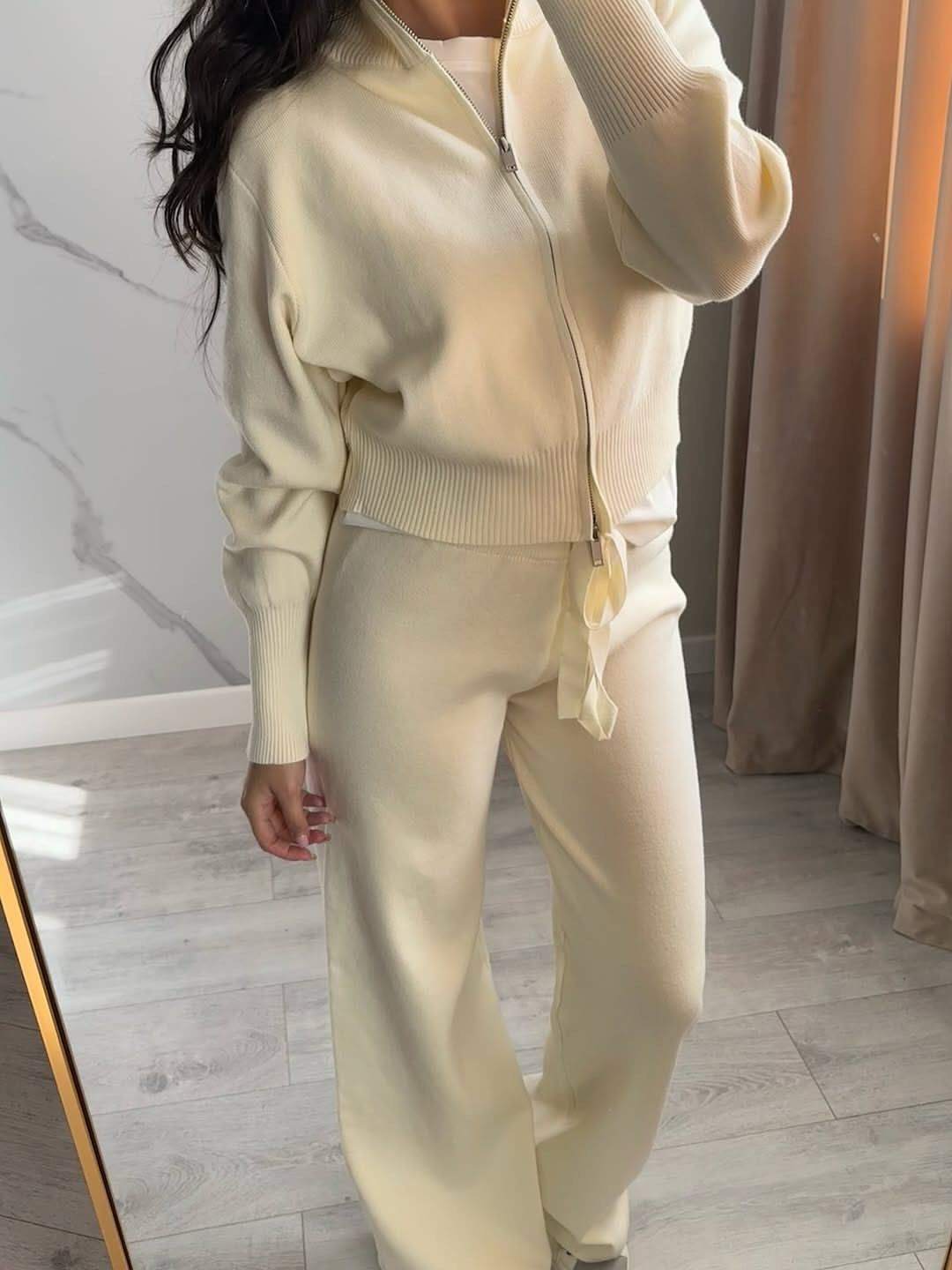 Completo in maglia elegante e raffinato da donna con cardigan e pantaloni con doppia cerniera - Completo in due pezzi tinta unita, morbido e caldo per l'autunno e l'inverno_voghion.com