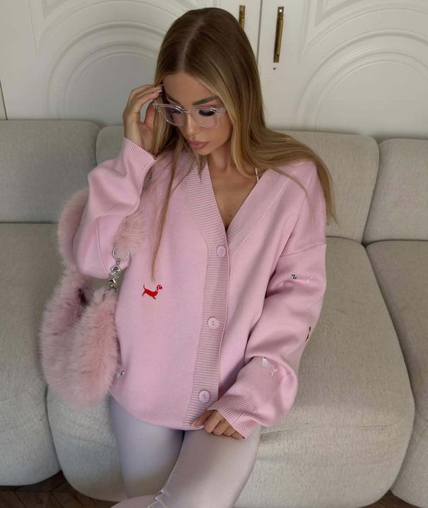 Gilet cardigan brodé teckel à col en V profond pour femme – Pull oversize en maille confortable pour un style décontracté chic_voghion.com