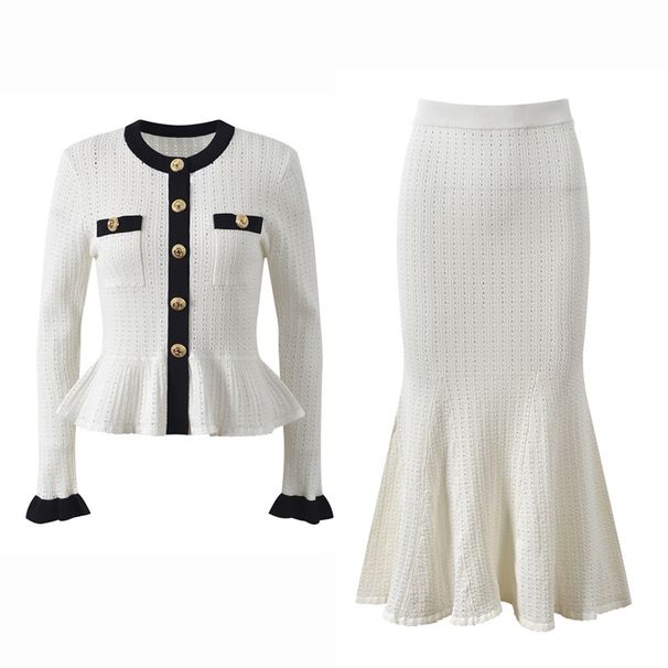 Frans geïnspireerde gebreide tweedelige set – elegante top met contrasterende kraag en maxi-rok met metallic accenten_voghion.com