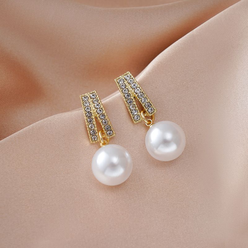 Korean Version Fashion Pearl Drop Earring for Women Trend Romantic Cute Crystal Christmas Tree Pendant Earring Female Jewelry Gifts_voghion.com