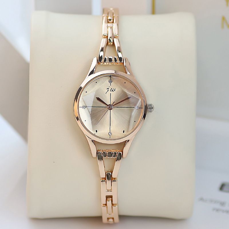 Fashion new Korean version of steel belt women's watch female high school junior high school students temperament casual female watch_voghion.com