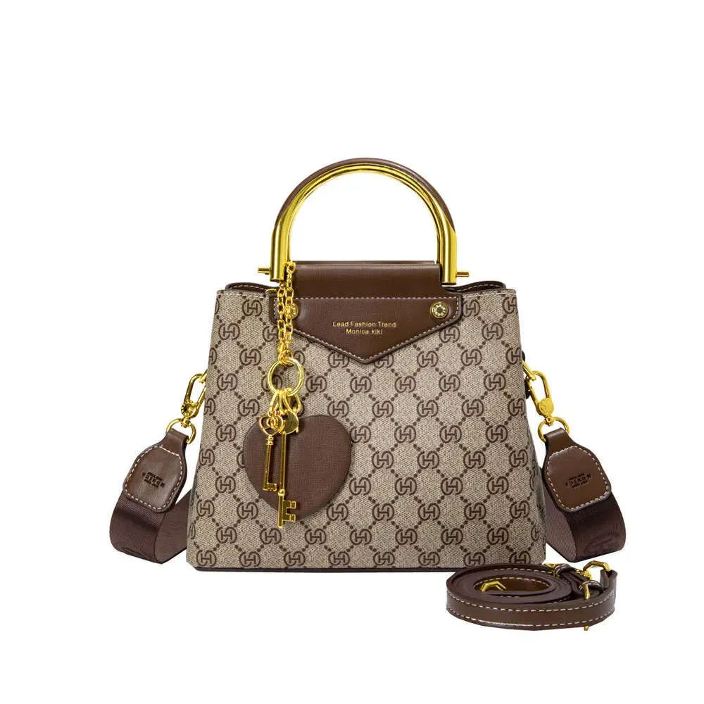 Designer Crossbody With Gold Keys Handle Metal Texture Women Monogram Ladies Shoulder B Versatile Letter Printed_voghion.com