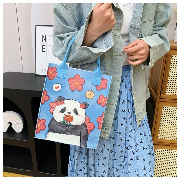 Sac à main de grande capacité pour femmes, fourre-tout de Shopping avec motif de dessin animé, fourre-tout en feutre épais, nouvelle collection 2024_voghion.com