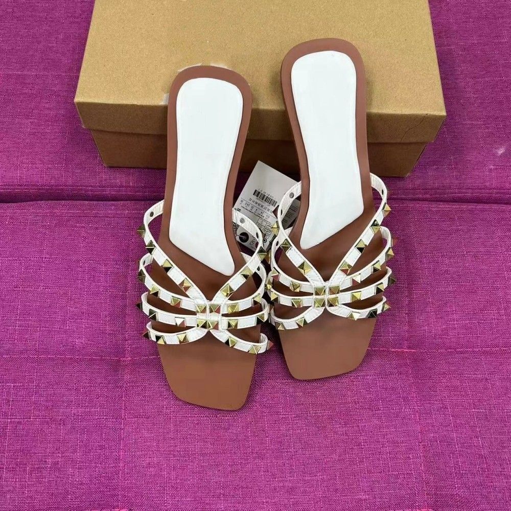 Pantofole da donna piatte borchiate alla moda e versatili_voghion.com