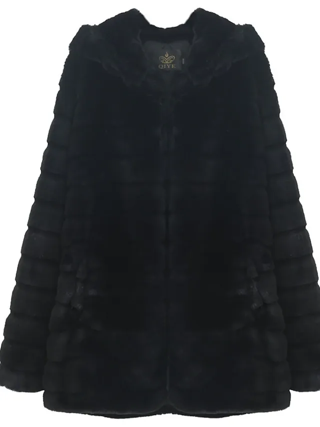 Prosty płaszcz damski z imitacji futra z norek_voghion.com