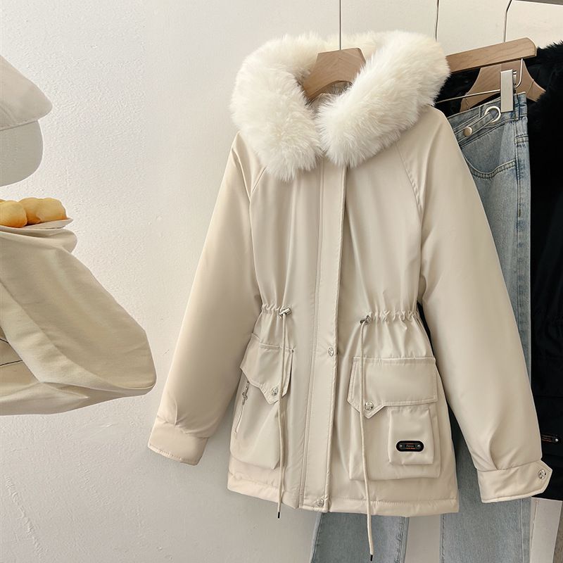 Parka con bordo in pelliccia sintetica e vita stretta – Cappotto lungo in poliestere (collo in volpe, maniche raglan, 5 tonalità neutre)_voghion.com