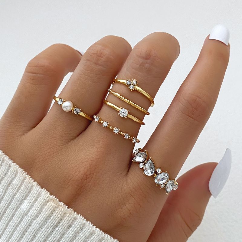 Vintage Ethno Bohemian Damen Stapelring Set Schlichtes modisches 6-teiliges High-End Luxus Metall Mikro-Intarsien Glänzender Einstellring_voghion.com
