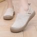 New Style Women's Single Shoes Spring And Autumn Non Slip Soft Sole Slip On Lazy Shoes Flat Bottom Lightweight Toad Shoes Casual Breathable_voghion.com