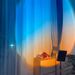 Stehlampe mit Sonnenuntergangsprojektion – Horizont-Himmelslicht mit einstellbaren Farben (Sonnenuntergangsorange, Dämmerungsblau, Auroraviolett)_voghion.com