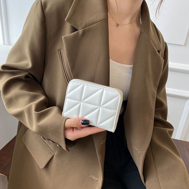 Damentaschen Neue Damenbrieftasche Student Zipper Münzbörse Kurze Diamant Große Kapazität Brieftasche Münzbörse Trend_voghion.com