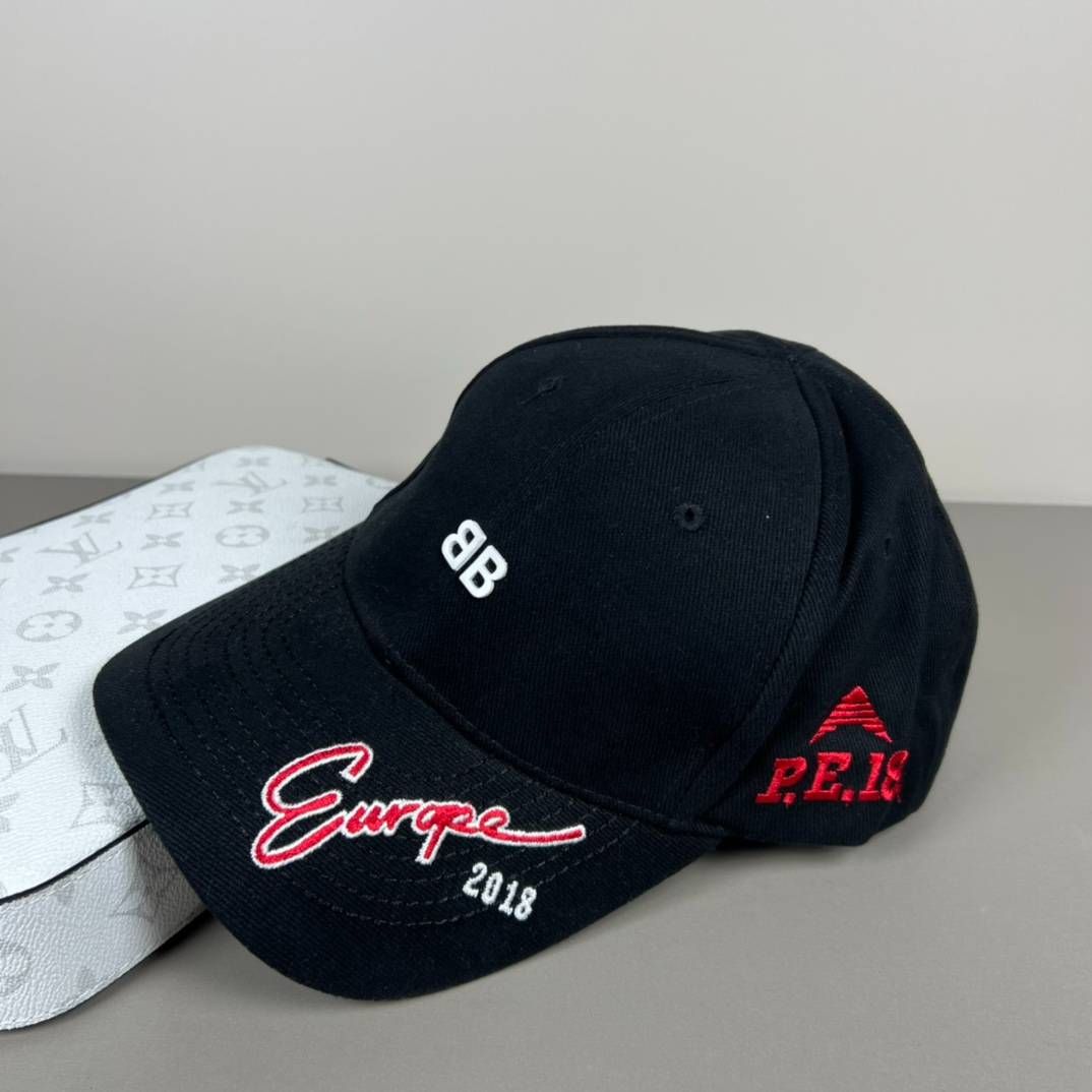 Fashion Classic Europe 2018 Serie Bestickte Baseballkappe für Männer und Frauen, gleiche lässige Hundert-Sonnenschutzkappe_voghion.com