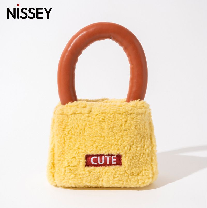 Children's plush handbags niche design fur bag tote sausage bag plush small square bag clutch bag_voghion.com