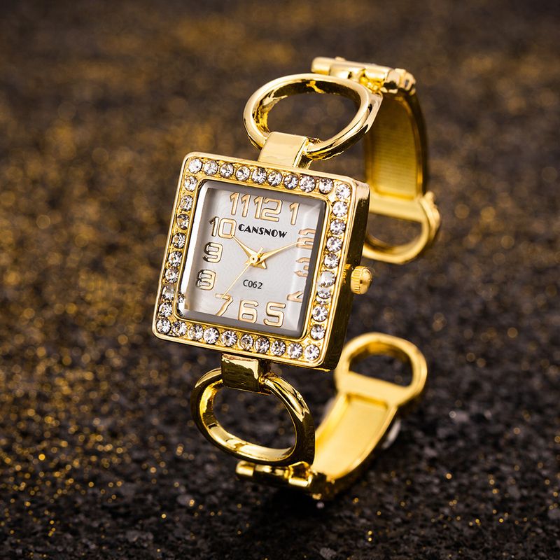 Damenuhren Offene Armbanduhr mit Diamant-Zifferblatt Quadratische Mädchenuhr Hohlarmbanduhr_voghion.com