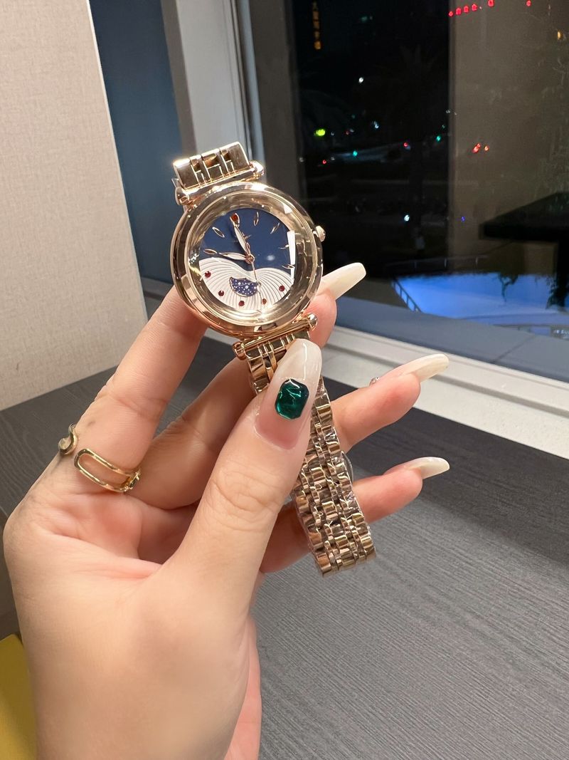 Montre à quartz pour femmes, bande d'acier de haute qualité, à la mode et exquise, bloc bicolore tendance_voghion.com
