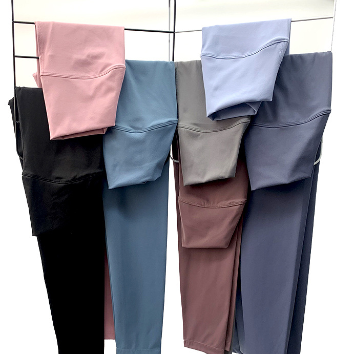 Damenbekleidung im gleichen Stil von Lulu. Align sommerliche, dünne, weiche, körperbetonte Yoga-Hose ohne peinliche Linien, hoch taillierte Fitness-Hose für Damen_voghion.com
