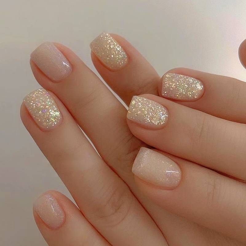 24 piezas de polvo de color sólido cuadrado corto con fragmentos de aurora destellantes explosivos, una chica gentil que usa chips de uñas y 1 tira para frotar y 1 gel de gelatina_voghion.com