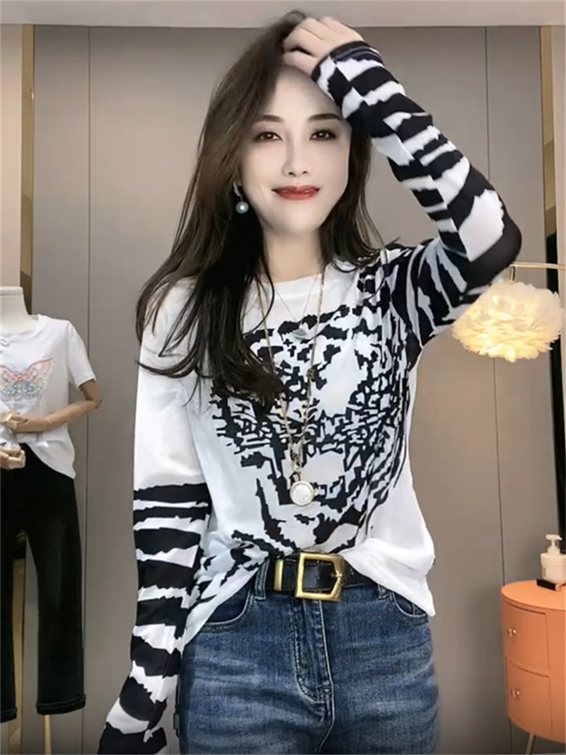 Stylish Tiger Print Long Sleeves Thin T-shirt_voghion.com