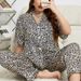 Sommerlicher Seidenpyjama in Schwarz mit Leopardenmuster in Übergröße für Damen – modisches, lässiges Pyjama-Set, sexy Loungewear_voghion.com