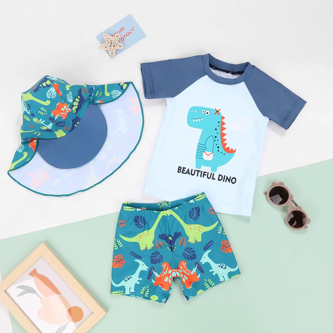 Maillot de bain pour enfant, maillot de bain pour garçon, manches courtes, boxer, col rond, chapeau de diable, crème solaire, imprimé dessin animé_voghion.com