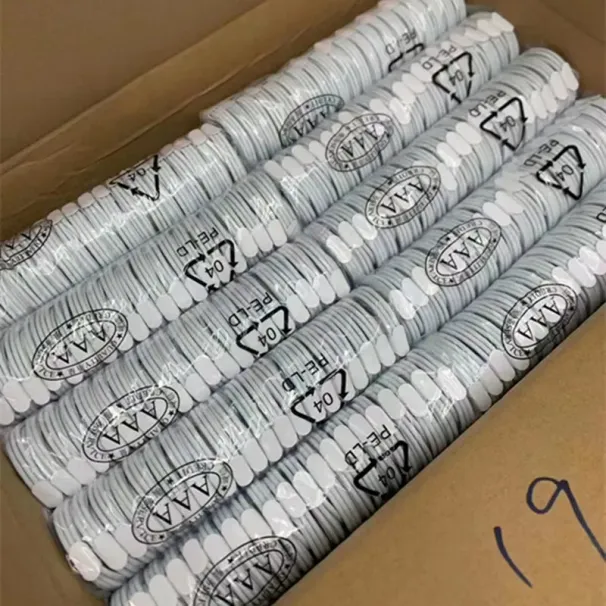 Cavo di ricarica micro USB C di tipo C ad alta velocità universale da 1 m e 3 piedi, cavo spesso OD3.0 per Samsung Galaxy S20 S22 S23_voghion.com