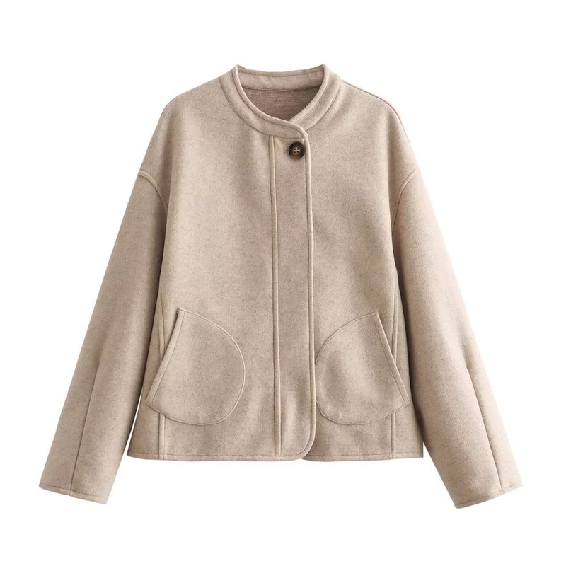 Cappotto corto in lana double face autunno 2023 da donna_voghion.com