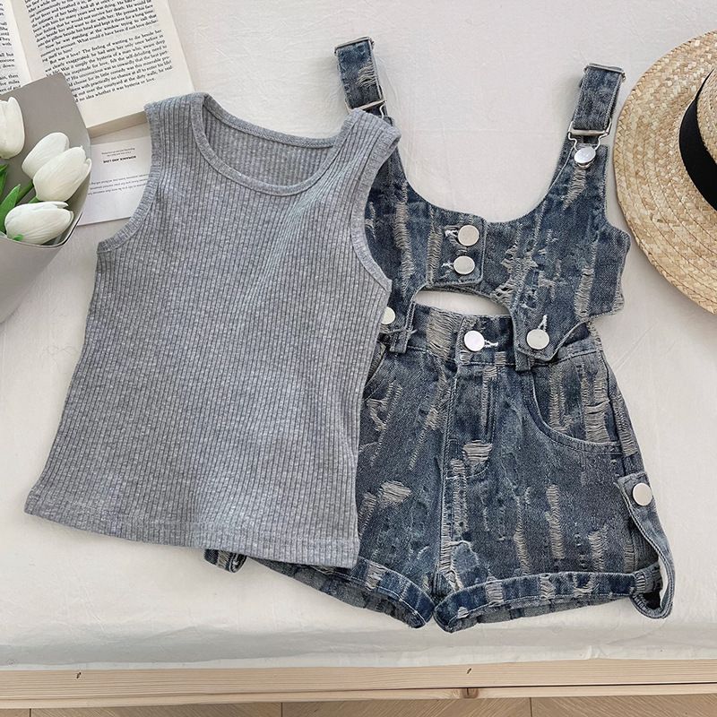 Kid's Clothing New Style Fashionable Little Girl Bib Shorts Bottoming Shirt Three Piece Suit Trendy_voghion.com