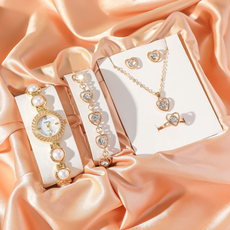 Set regalo di gioielli con collana, orecchini e anello con bracciale di perle, orologio e strass, personalizzato alla moda da donna (_voghion.com