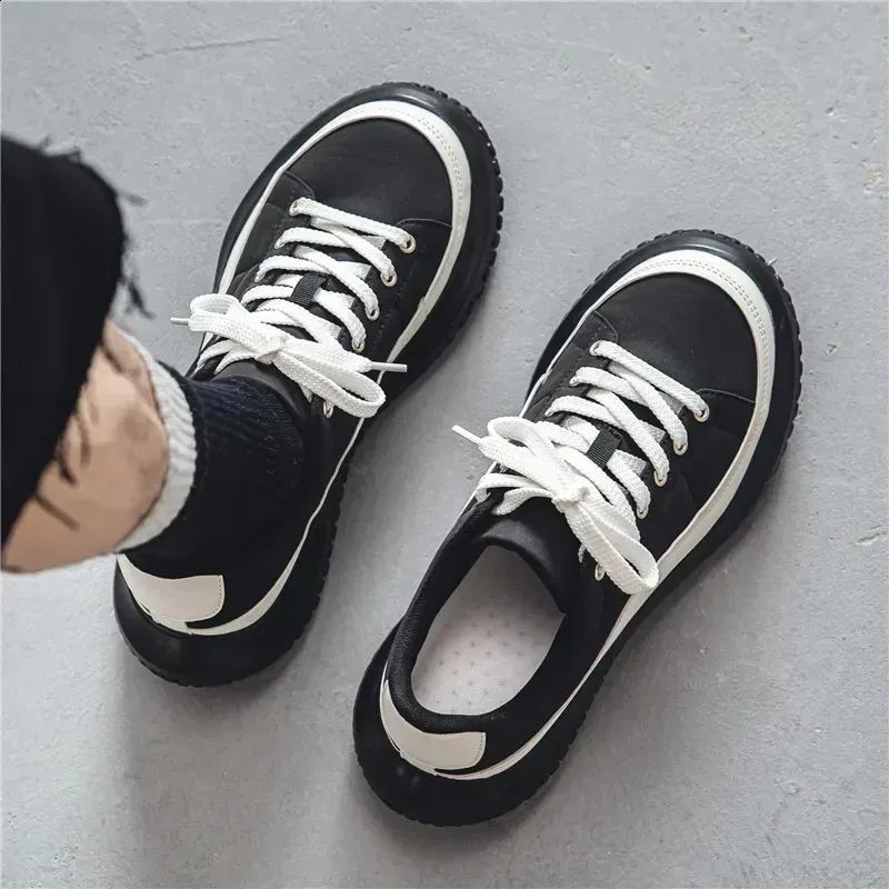 Spring Retro Canvas Large Toe Cap Mens Shoes Broad Ugly Cute Boots Comfortable Non-slip Wear Resistant Fashion Sneakers_voghion.com