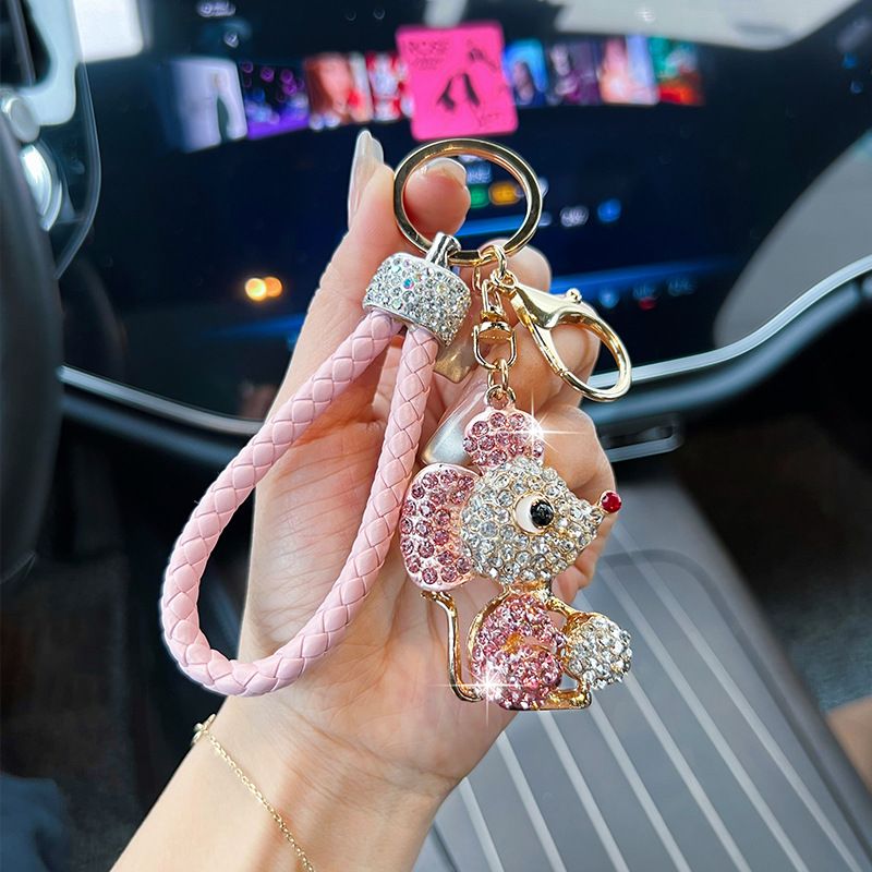 New Alloy Inlaid Diamond Cartoon Mouse Leather Rope Creative Cute Car Keychain Fashion Bag Pendant_voghion.com