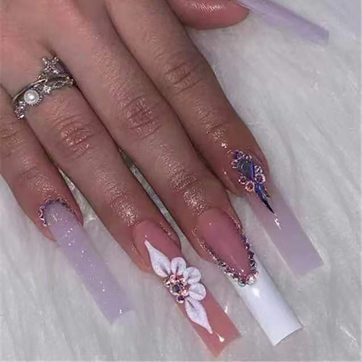 Elegant Press-on Nails With Rhinestones & Glitter Floral Design - Ins Style False Nails For Women, Reusable & Easy To Apply (Glue/Sticker Options)_voghion.com