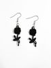 Orecchini gotici con rosa nera pendente vintage_voghion.com