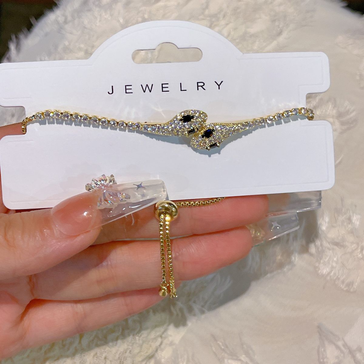 Hot Selling Women's INS Niche Design Versatile Snake Bracelet For Women High-end Exquisite Adjustable With Inlaid_voghion.com